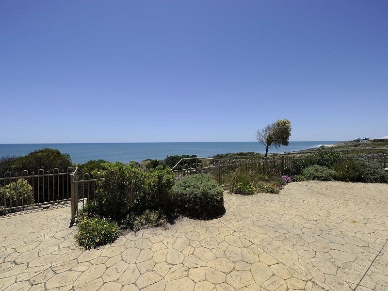 13 Caravel Way, Halls Head WA 6210