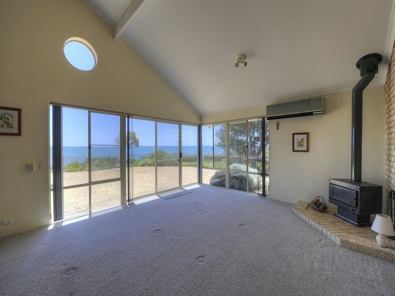 13 Caravel Way, Halls Head WA 6210