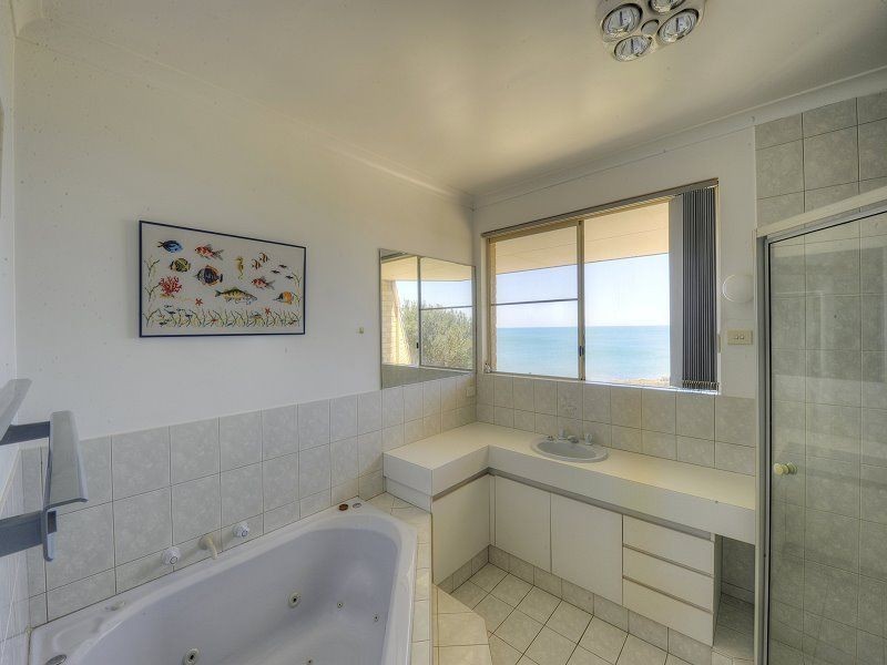 13 Caravel Way, Halls Head WA 6210