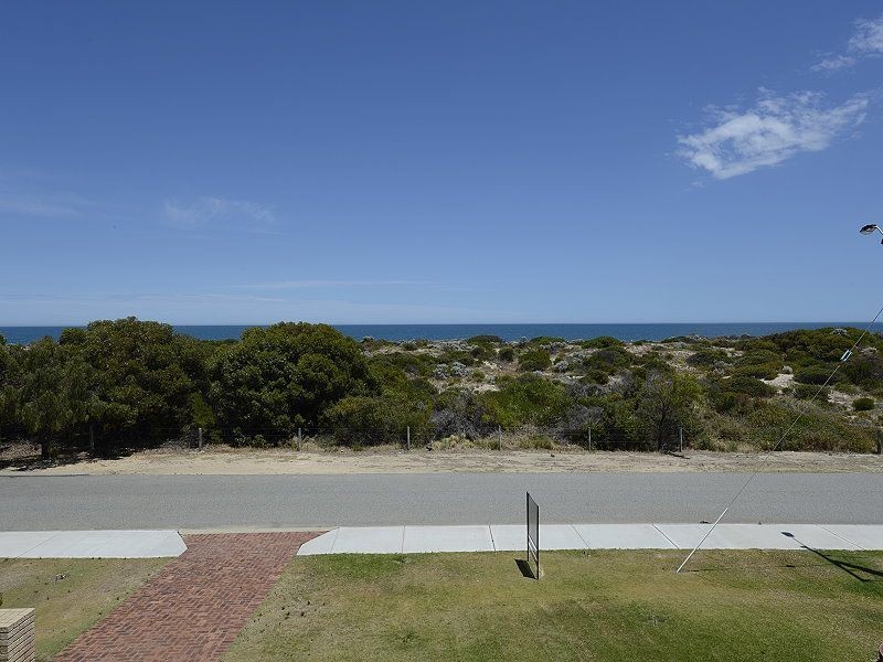 4 Foreshore Drive, Singleton WA 6175