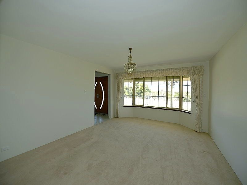 4 Foreshore Drive, Singleton WA 6175