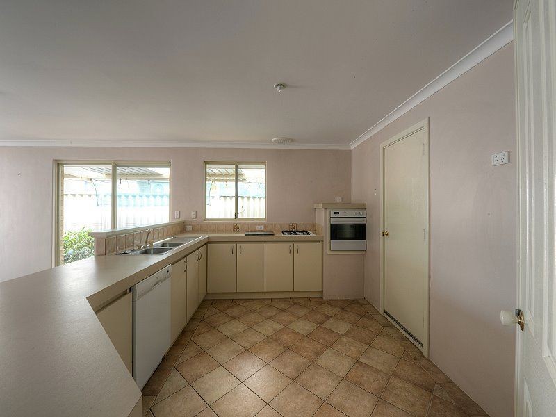 10 Dillington Mews, Erskine WA 6210