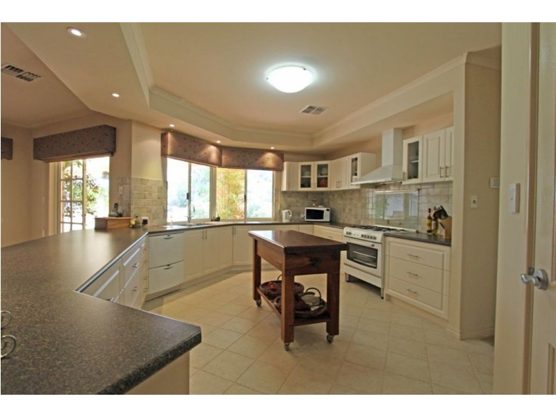 8 Pleasant Grove Circle, Falcon WA 6210