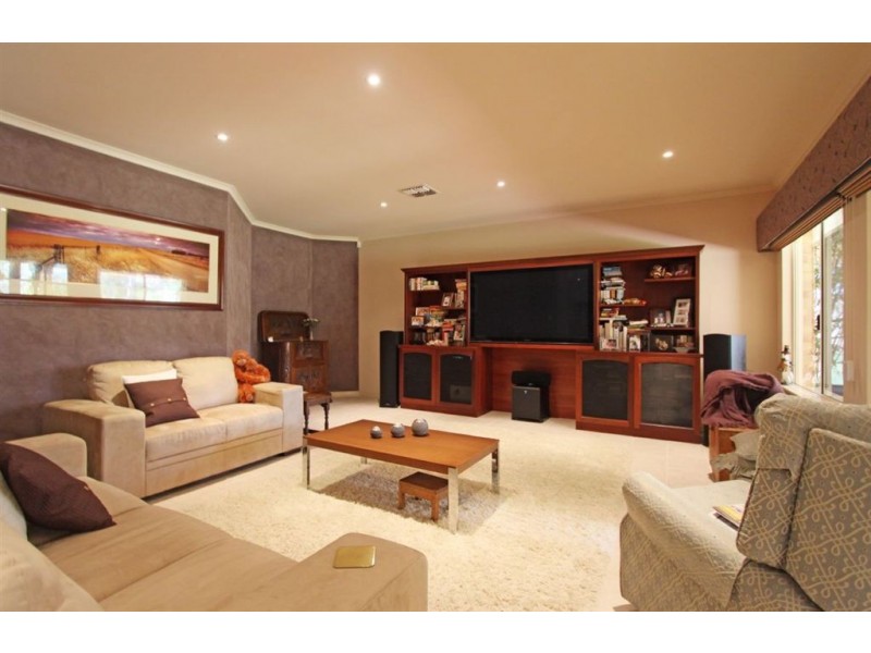 8 Pleasant Grove Circle, Falcon WA 6210