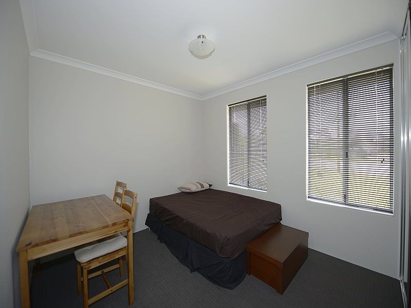 22 Sequin Close, Meadow Springs WA 6210