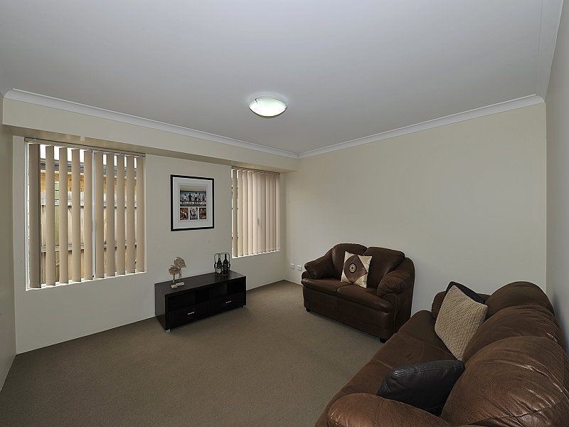 7 Anhinga Trail, Dudley Park WA 6210