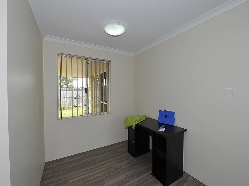 7 Anhinga Trail, Dudley Park WA 6210