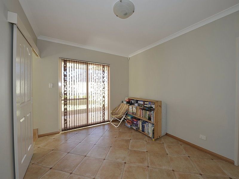 21 Princeton Drive, Wannanup WA 6210