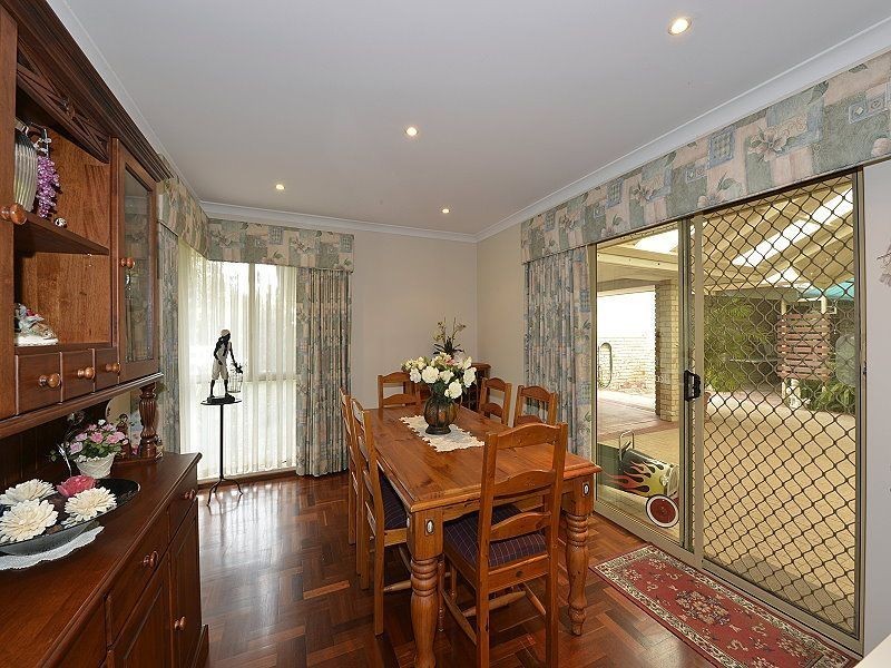 8 Victoria Circle, Greenfields WA 6210