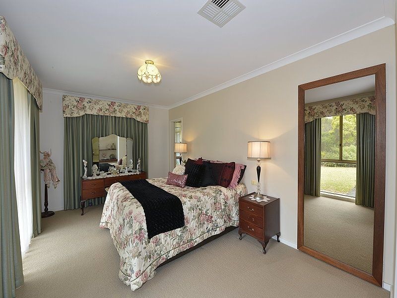 8 Victoria Circle, Greenfields WA 6210