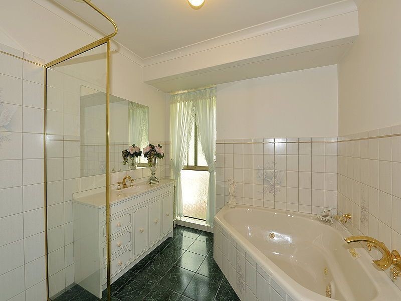 8 Victoria Circle, Greenfields WA 6210