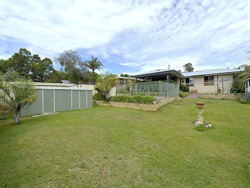 18 Parkridge Drive, Bouvard WA 6211