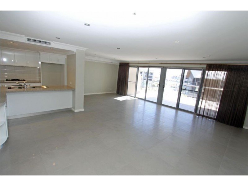 4/22 Treviso Mews, Mandurah WA 6210