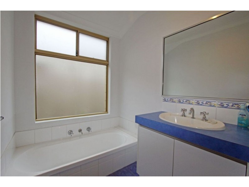 25 Navigator Drive, Singleton WA 6175