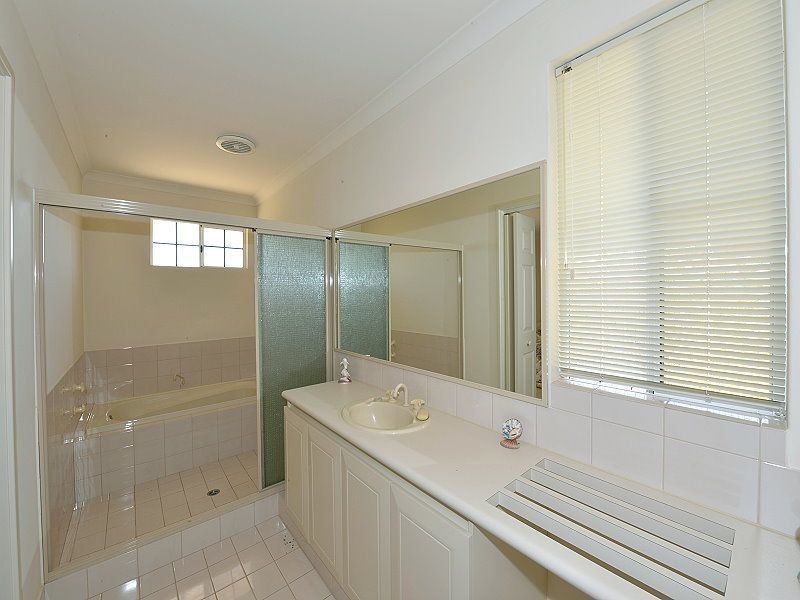 13 Fortescue, Dudley Park WA 6210