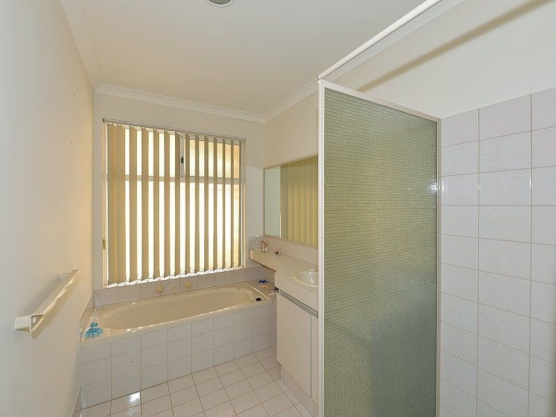 13 Fortescue, Dudley Park WA 6210