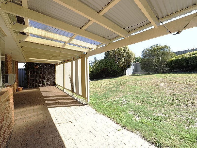 24 Casuarina Drive, Halls Head WA 6210