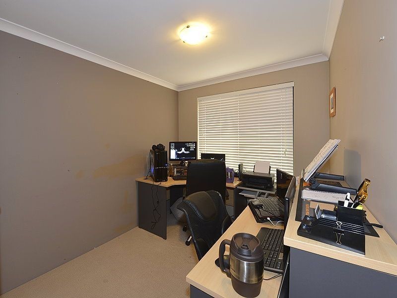 4/10 Bedingfeld Rd, Greenfields WA 6210