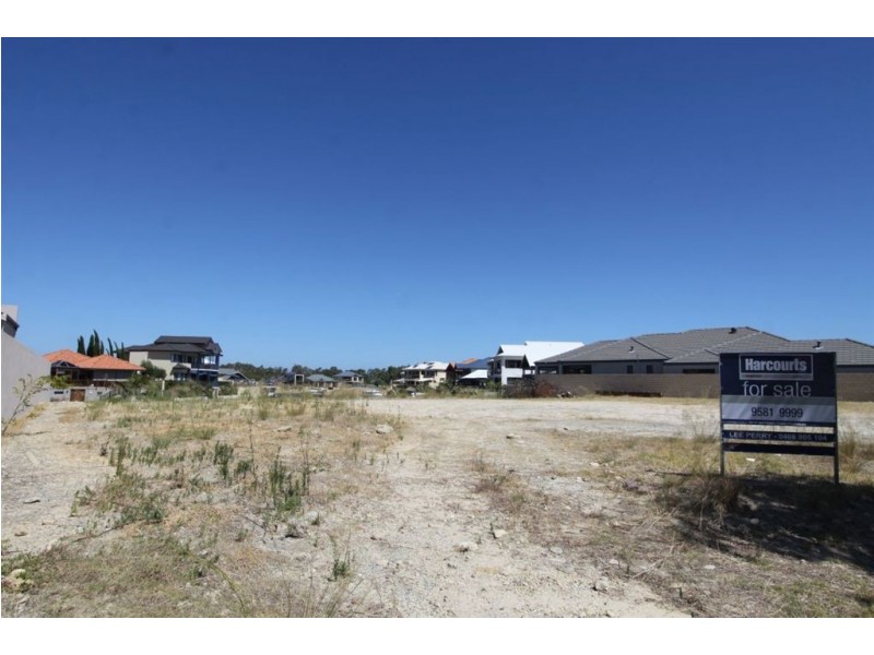 35 Ragamuffin Point, Halls Head WA 6210