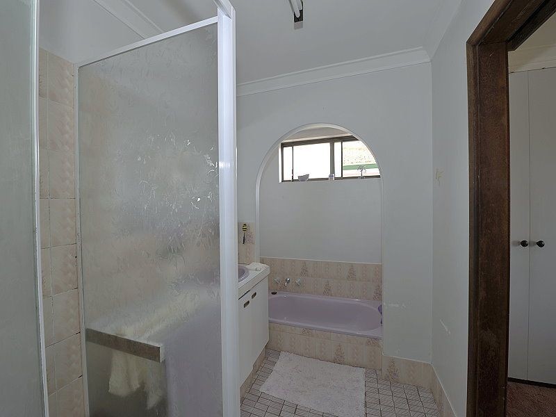 7 Blythwood Street, Dudley Park WA 6210