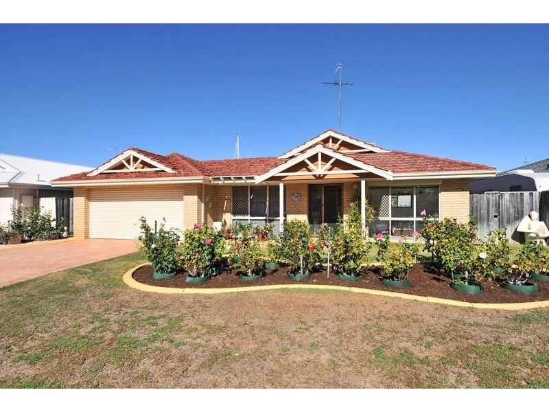 19 Parkwater Cove, Halls Head WA 6210