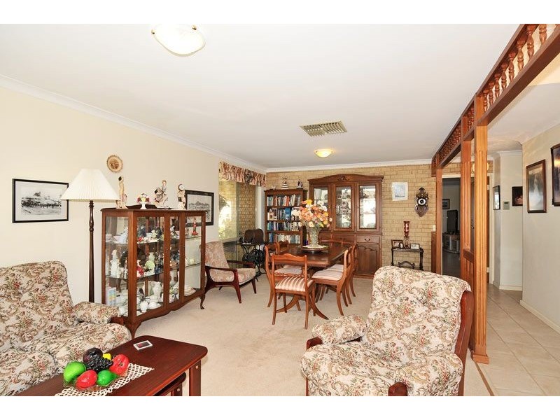 19 Parkwater Cove, Halls Head WA 6210