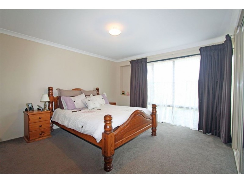 17 Caslano Road, Meadow Springs WA 6210