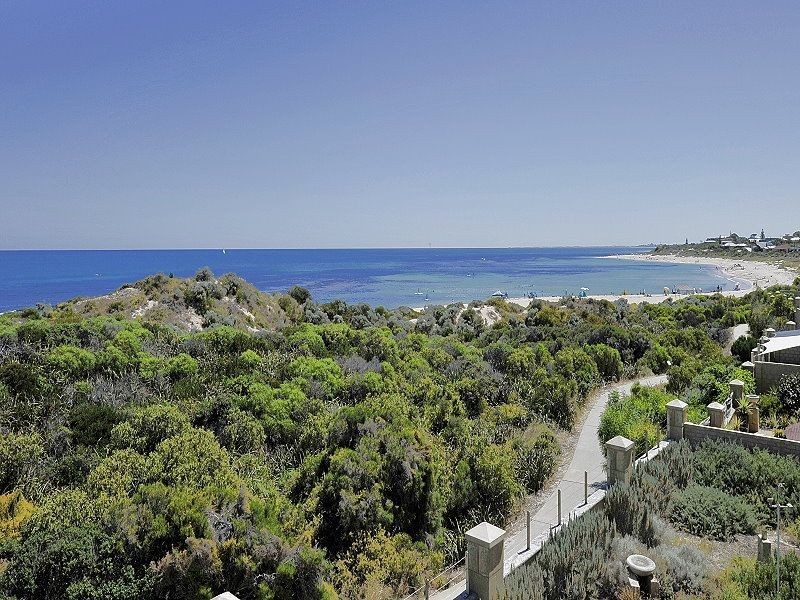 76 Westview Parade, Wannanup WA 6210