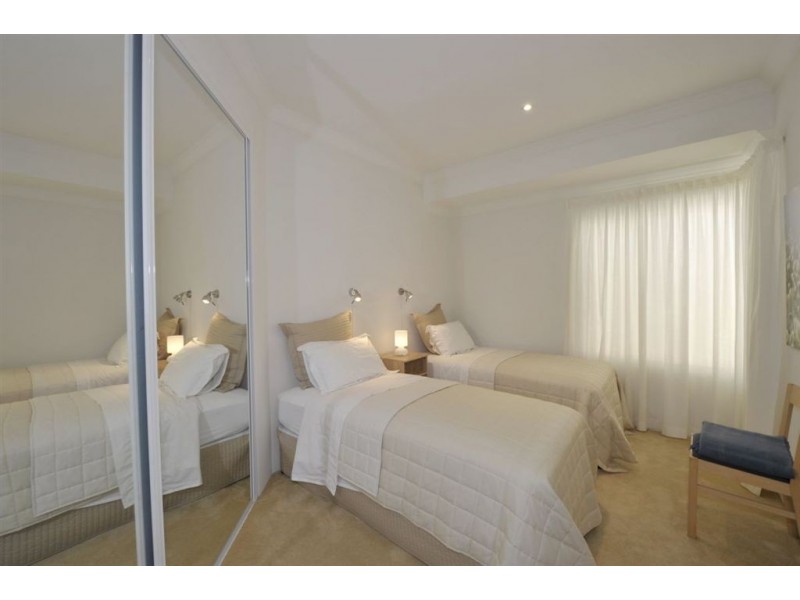 76 Westview Parade, Wannanup WA 6210