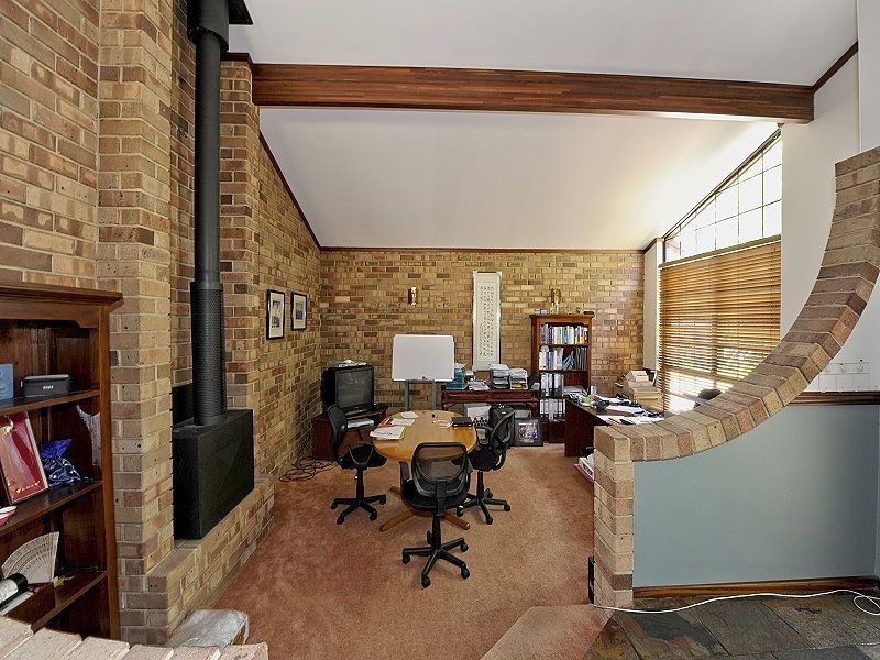 87 Oaklands Avenue, Halls Head WA 6210