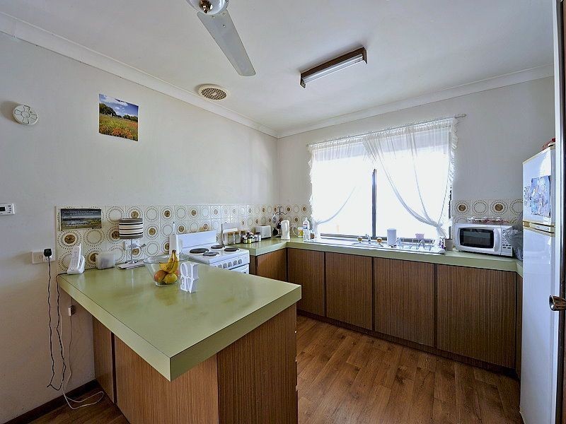 23 Day Road, Mandurah WA 6210