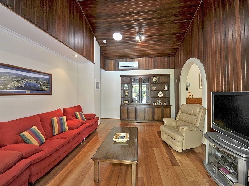 6 Barkley Place, Halls Head WA 6210