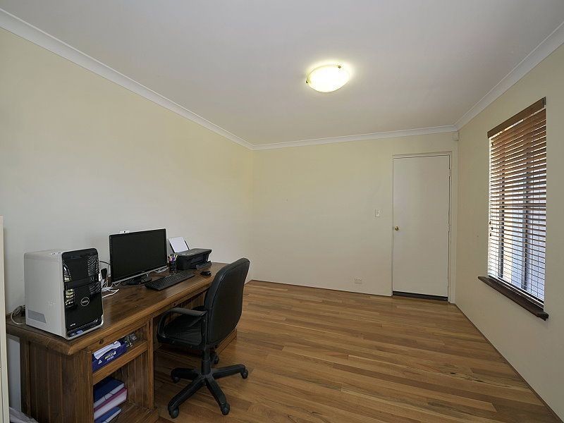 19 Caravel Way, Halls Head WA 6210