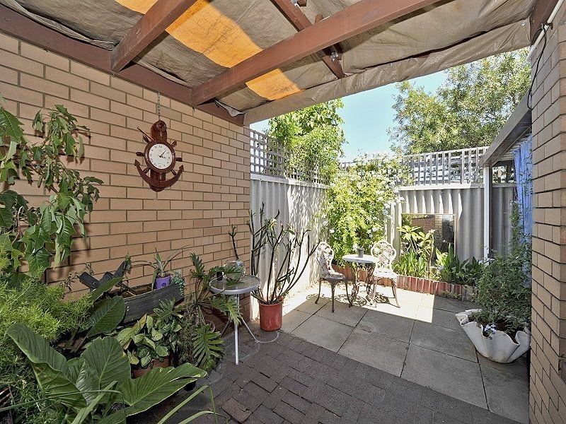 7/8 Creery Street, Dudley Park WA 6210