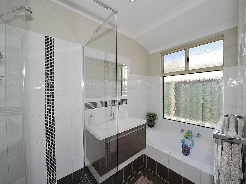 8 Yunderup Road, South Yunderup WA 6208
