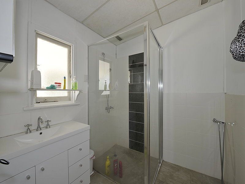 24 Churchill Avenue, Dudley Park WA 6210