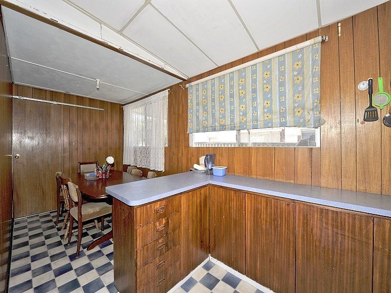 24 Churchill Avenue, Dudley Park WA 6210