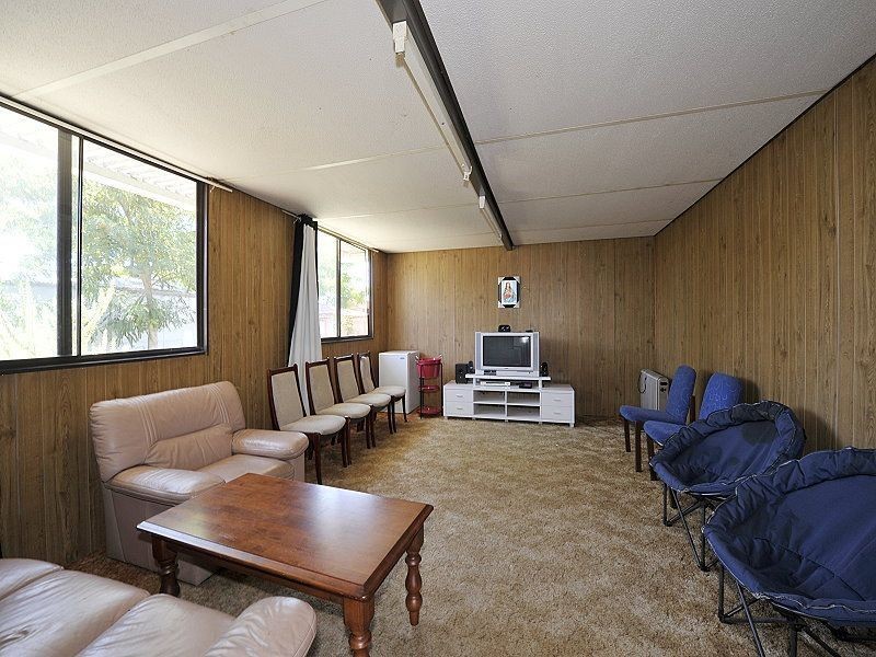 24 Churchill Avenue, Dudley Park WA 6210