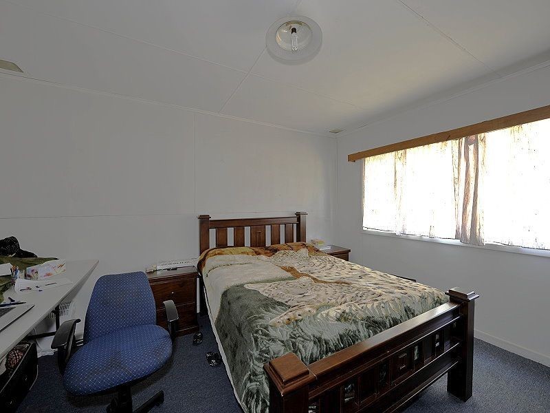 24 Churchill Avenue, Dudley Park WA 6210