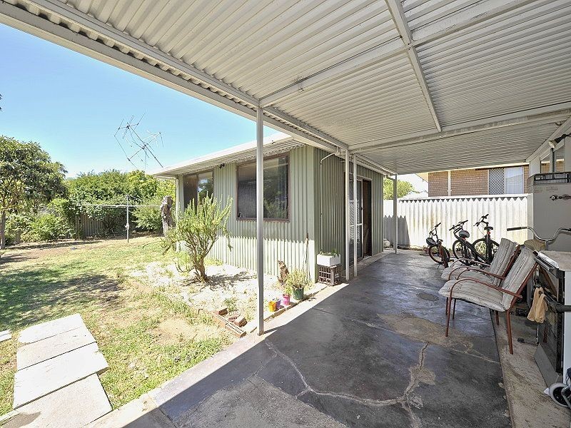 24 Churchill Avenue, Dudley Park WA 6210