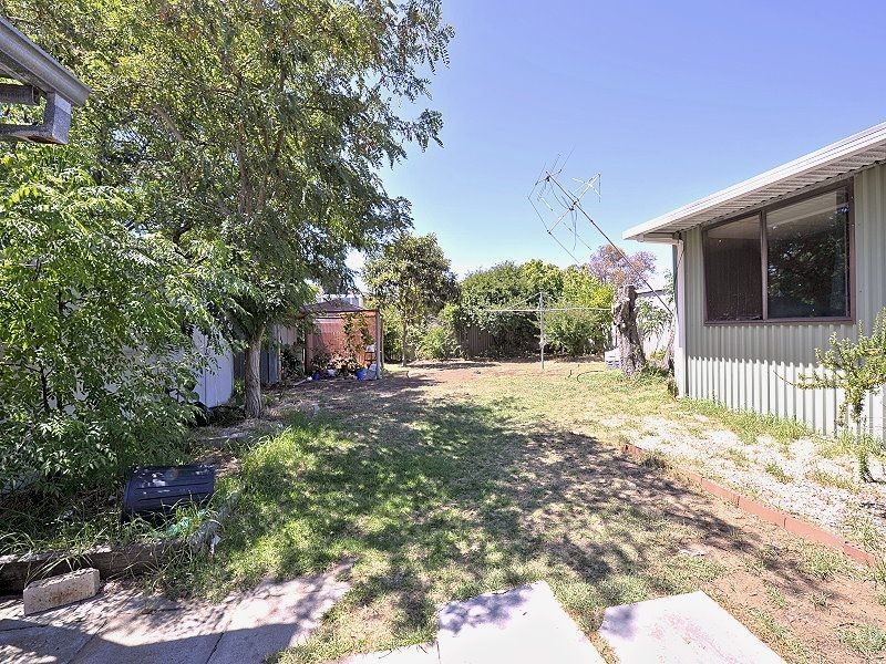 24 Churchill Avenue, Dudley Park WA 6210