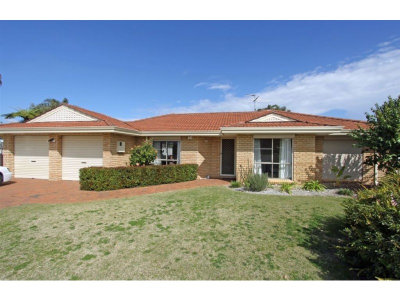 5 Maitland Close, Halls Head WA 6210