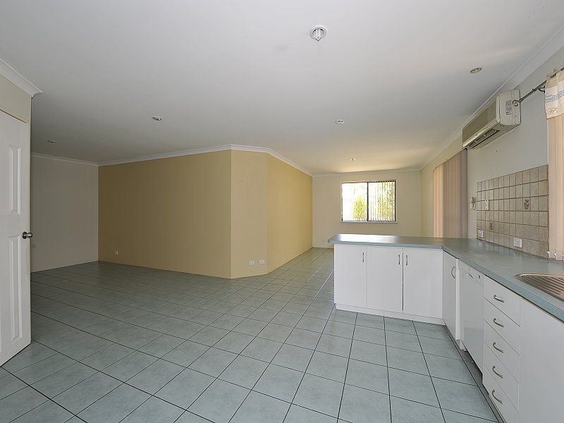 18 Coodanup Drive, Coodanup WA 6210