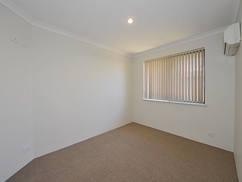 18 Coodanup Drive, Coodanup WA 6210