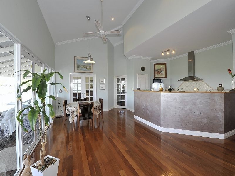 3 Oversby Street, Halls Head WA 6210