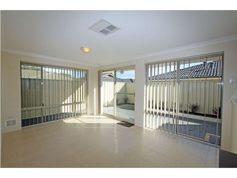 4/17 Allnutt Street, Mandurah WA 6210