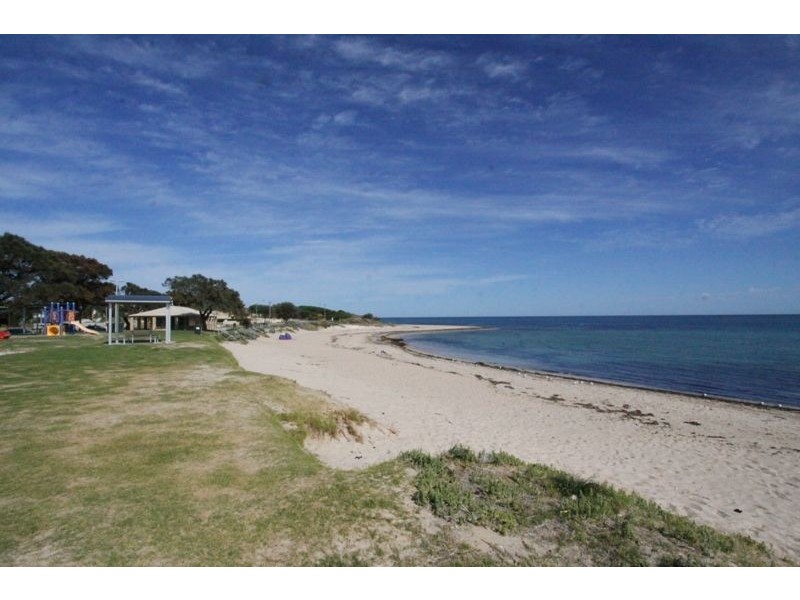 1 Flavia Street, Falcon WA 6210