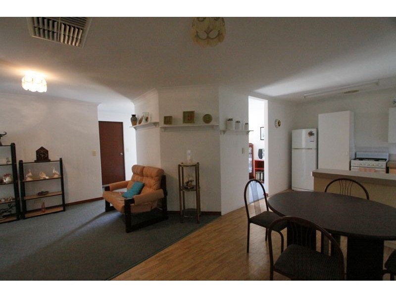 31 Peelwood Parade, Halls Head WA 6210