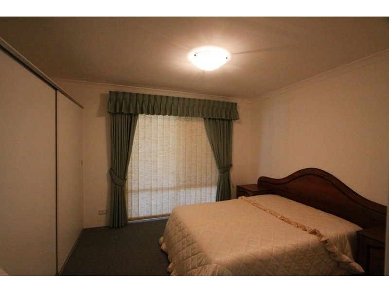 31 Peelwood Parade, Halls Head WA 6210