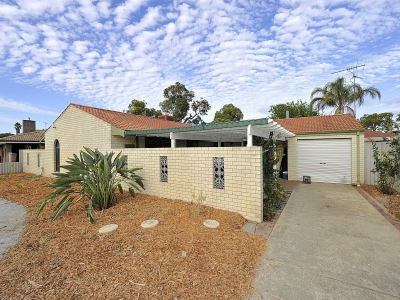 30 Elderberry Circle, Halls Head WA 6210